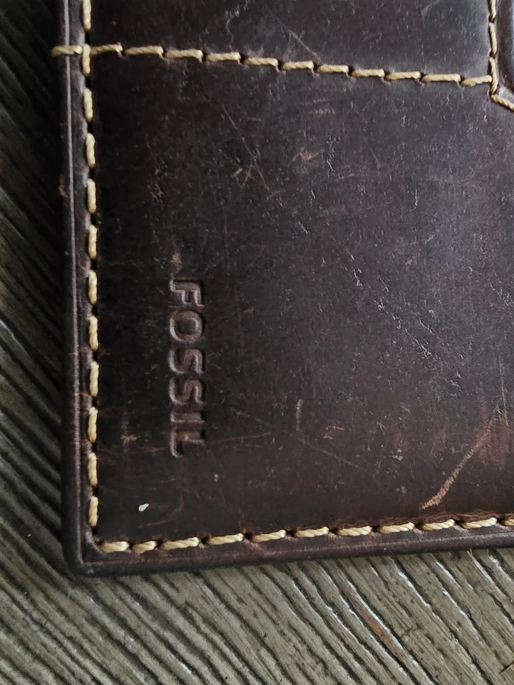 Fossil Brown Leather Card & Key Sleeve with Contrast Stitching